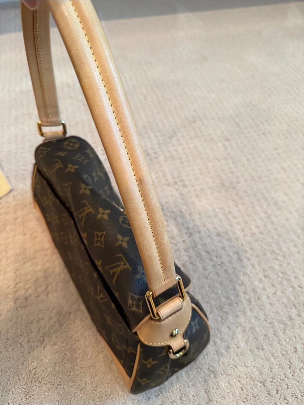 Louis Vuitton Beverly Monogram Shoulder Bag in Brown and Tan with Gold Hardware - Picture 8 of 15